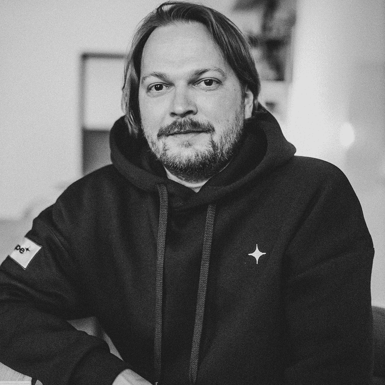 Илья Хальзов